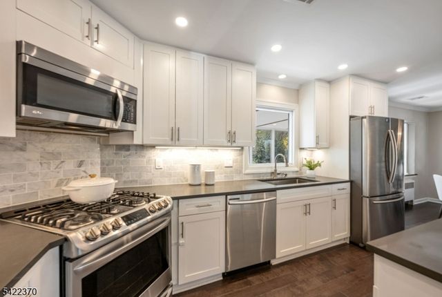 28 Princeton Pl, Glen Rock Boro, NJ 07452