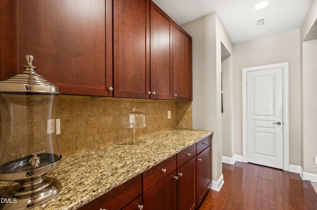 716 Pierside Drive, Cary, NC 27519