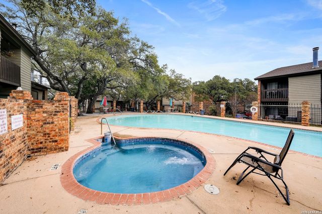 11815 Vance Jackson Rd Apt 1402, San Antonio, TX 78230