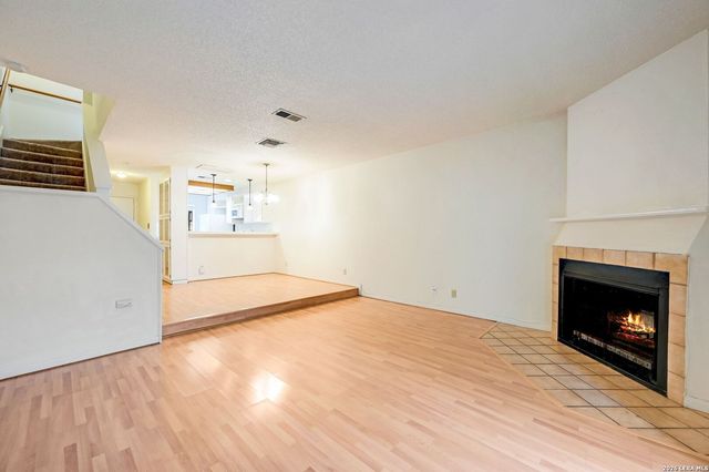 11815 Vance Jackson Rd Apt 1402, San Antonio, TX 78230