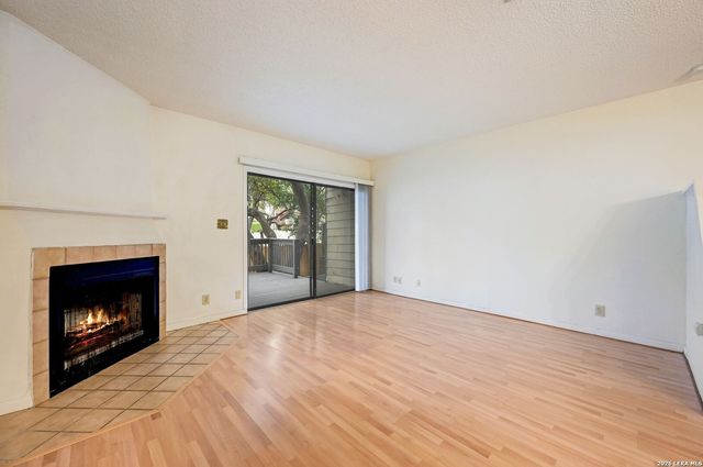 11815 Vance Jackson Rd Apt 1402, San Antonio, TX 78230