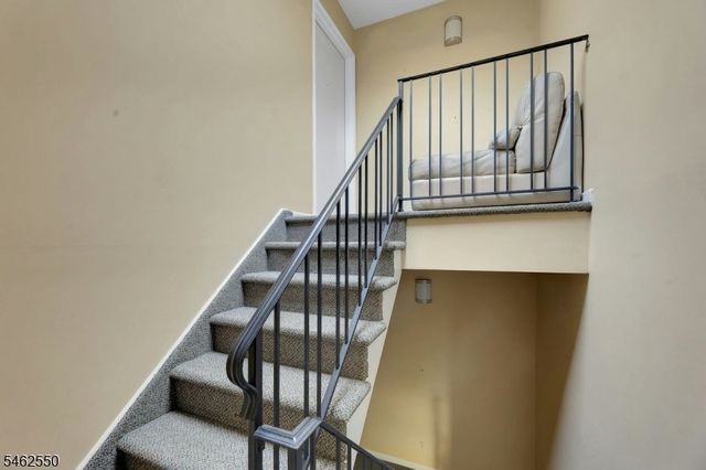 50 Rock Rd B10, Hawthorne Boro, NJ 07506