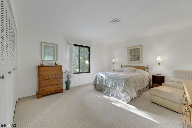 50 Rock Rd B10, Hawthorne Boro, NJ 07506