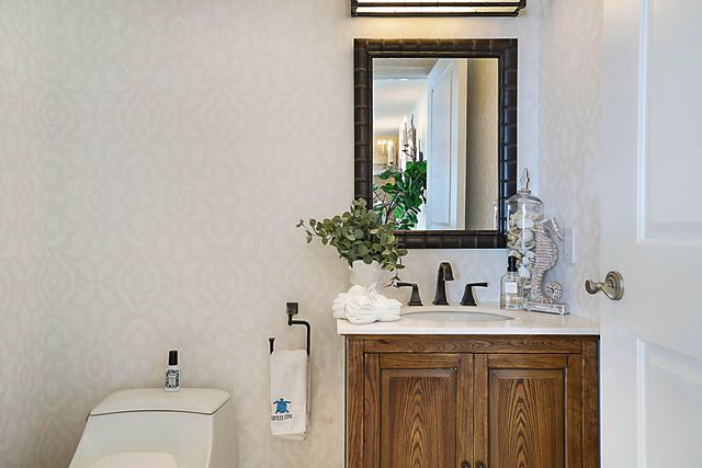 2700 N OCEAN Drive 2206B, Singer Island, FL 33404