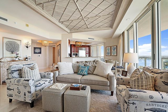 2700 N OCEAN Drive 2206B, Singer Island, FL 33404