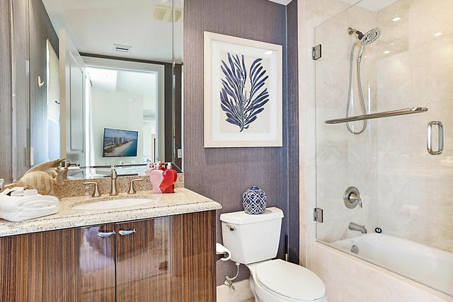 2700 N OCEAN Drive 2206B, Singer Island, FL 33404