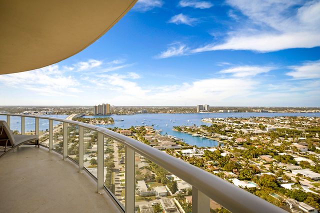 2700 N OCEAN Drive 2206B, Singer Island, FL 33404