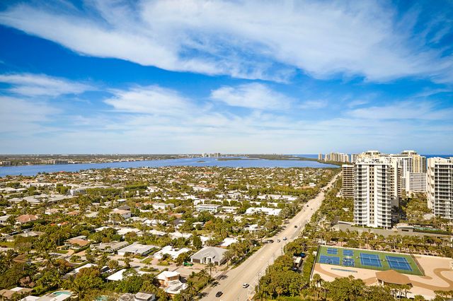 2700 N OCEAN Drive 2206B, Singer Island, FL 33404
