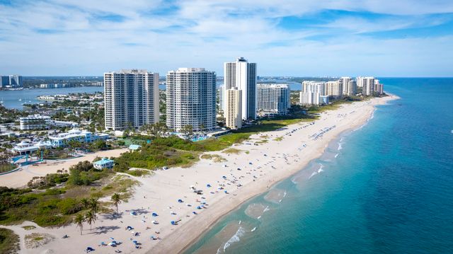 2700 N OCEAN Drive 2206B, Singer Island, FL 33404