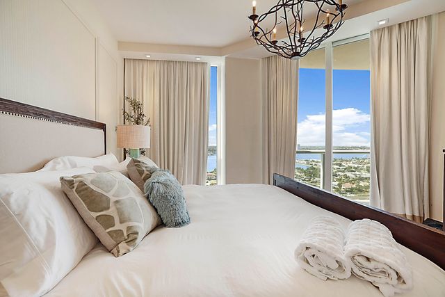 2700 N OCEAN Drive 2206B, Singer Island, FL 33404