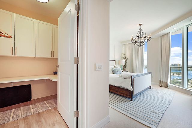 2700 N OCEAN Drive 2206B, Singer Island, FL 33404