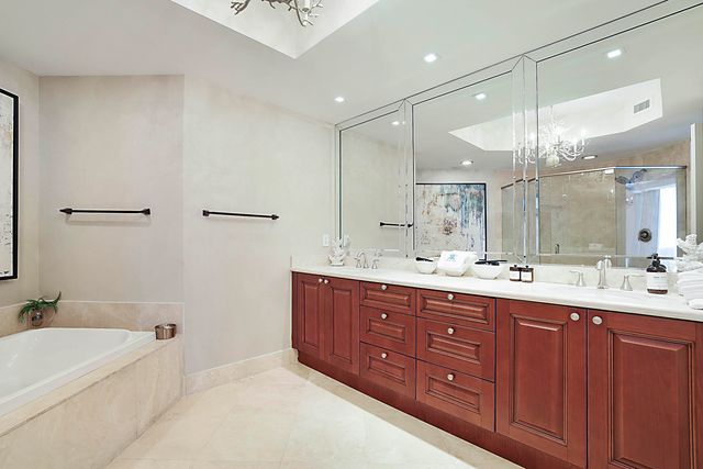 2700 N OCEAN Drive 2206B, Singer Island, FL 33404