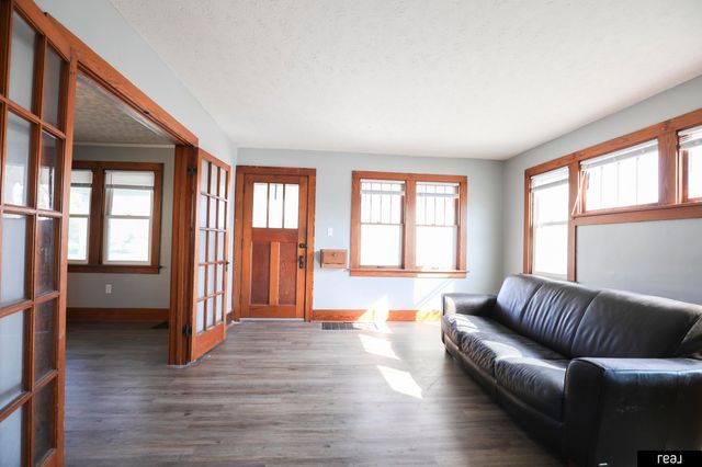 1455 E Military Avenue, Fremont, NE 68025