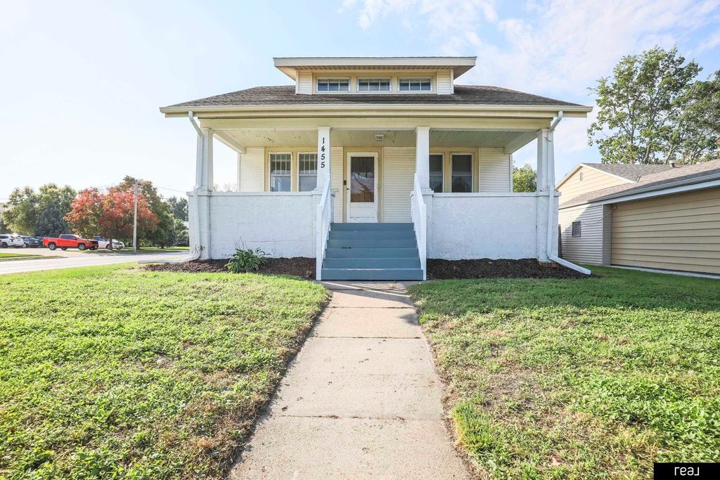 1455 E Military Avenue, Fremont, NE 68025