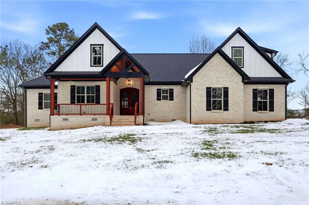 7676 Caber Road, Browns Summit, NC 27214