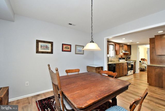 71 GOLF CLUB DR, Langhorne, PA 19047