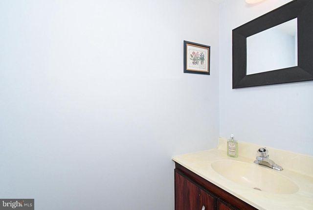 71 GOLF CLUB DR, Langhorne, PA 19047