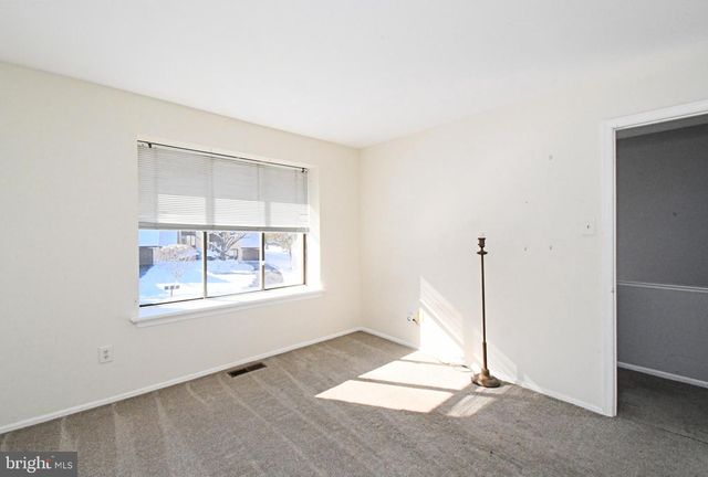 71 GOLF CLUB DR, Langhorne, PA 19047