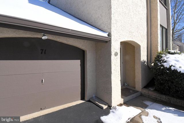 71 GOLF CLUB DR, Langhorne, PA 19047