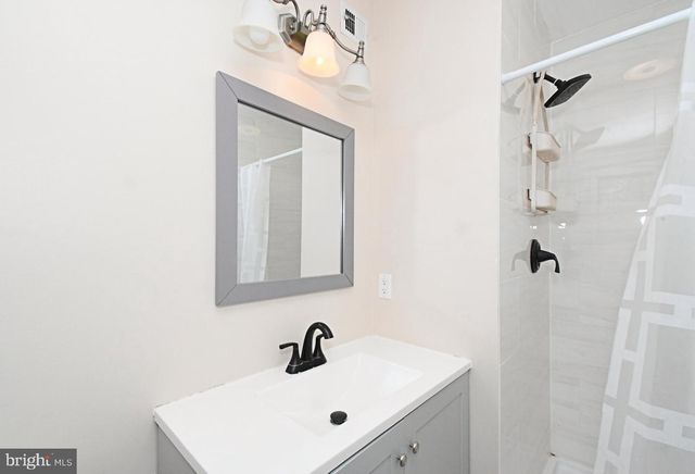 71 GOLF CLUB DR, Langhorne, PA 19047