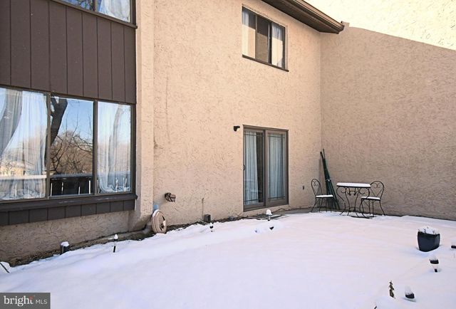 71 GOLF CLUB DR, Langhorne, PA 19047