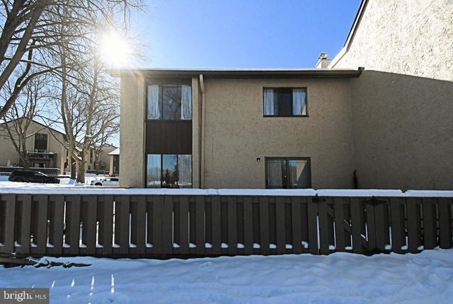 71 GOLF CLUB DR, Langhorne, PA 19047