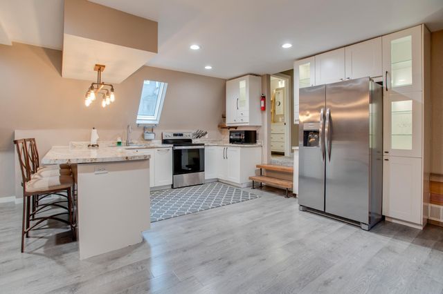 515 10th Street S, Fargo, ND 58103