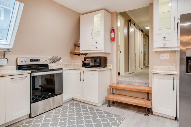 515 10th Street S, Fargo, ND 58103