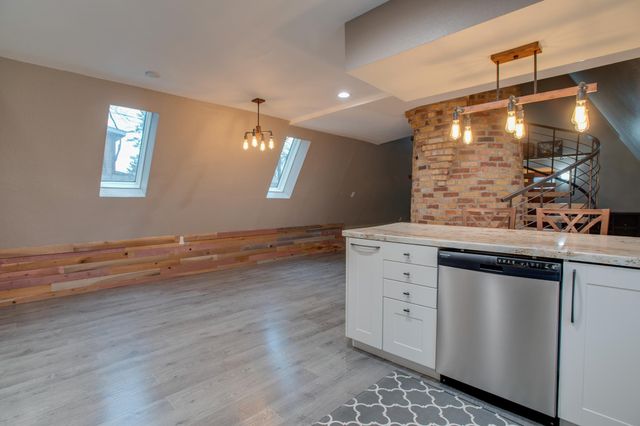 515 10th Street S, Fargo, ND 58103