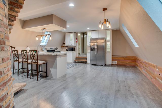 515 10th Street S, Fargo, ND 58103