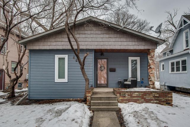 515 10th Street S, Fargo, ND 58103