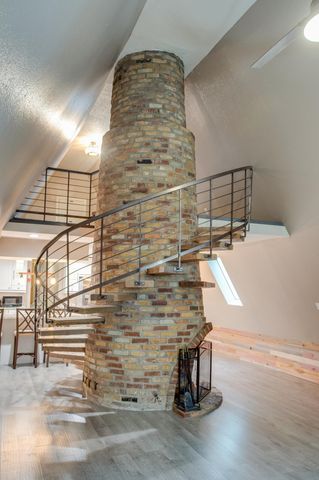 515 10th Street S, Fargo, ND 58103