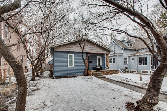 515 10th Street S, Fargo, ND 58103