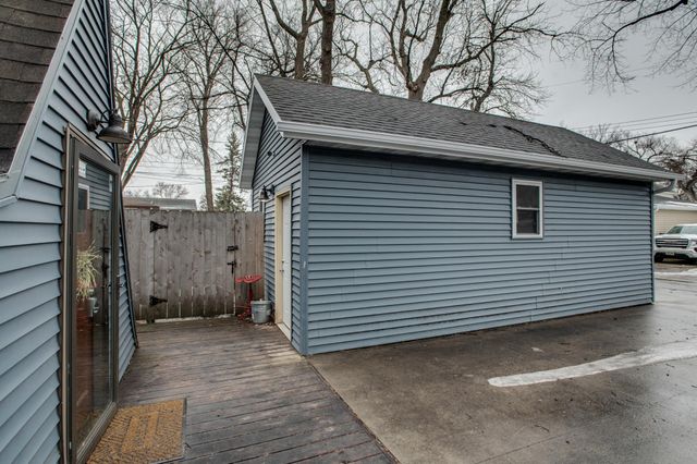 515 10th Street S, Fargo, ND 58103