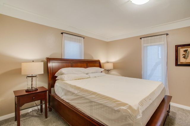 515 10th Street S, Fargo, ND 58103