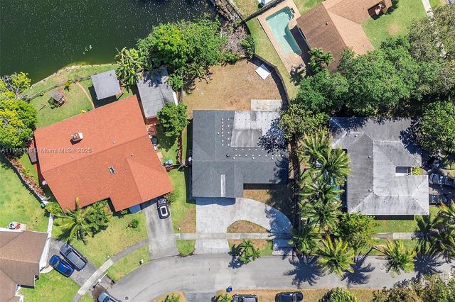 4430 NW 80th Ter, Lauderhill, FL 33351