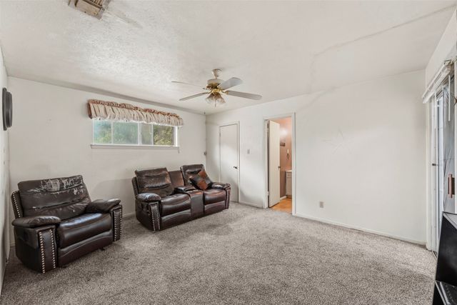 613 Misty Glen Drive, Desoto, TX 75115