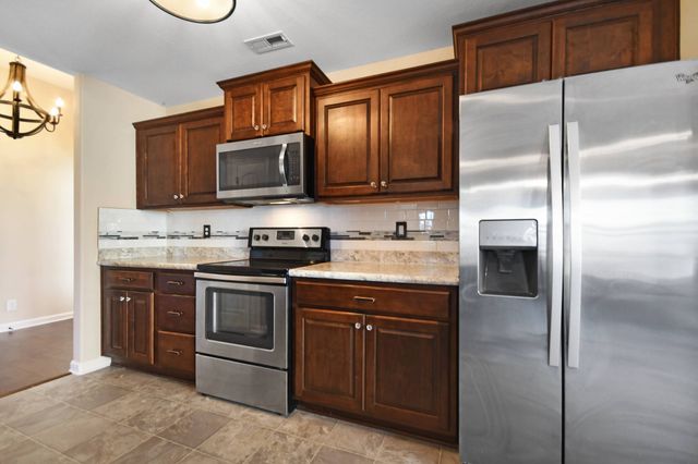 1863 Deerstand Drive, Clarksville, TN 37042