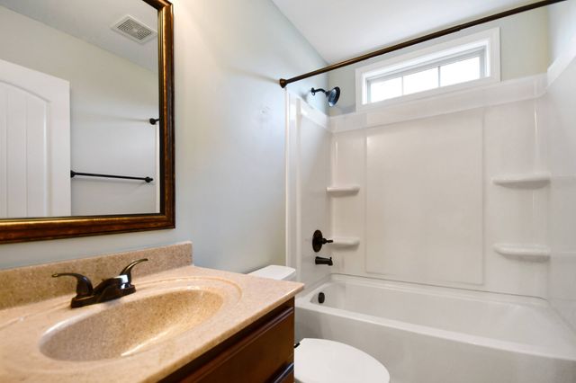 1863 Deerstand Drive, Clarksville, TN 37042