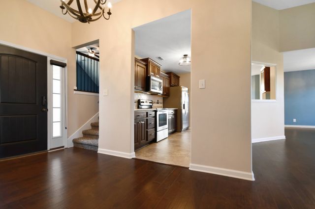 1863 Deerstand Drive, Clarksville, TN 37042