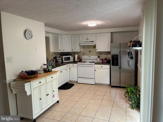 37 CAVAN GRN, Nottingham, MD 21236
