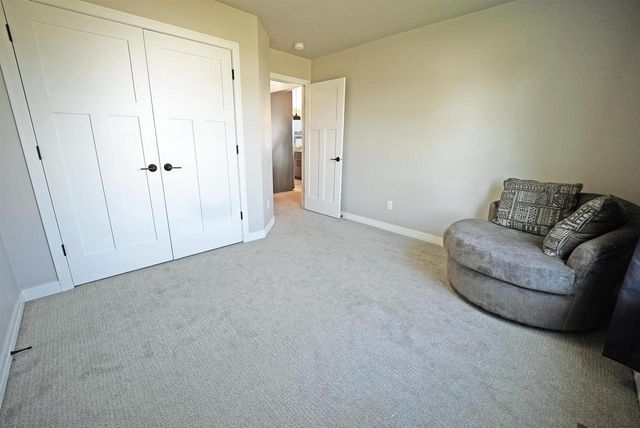 880 JOEANNA WAY, Pulaski, WI 54162