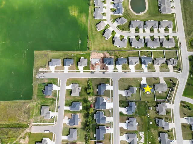 880 JOEANNA WAY, Pulaski, WI 54162