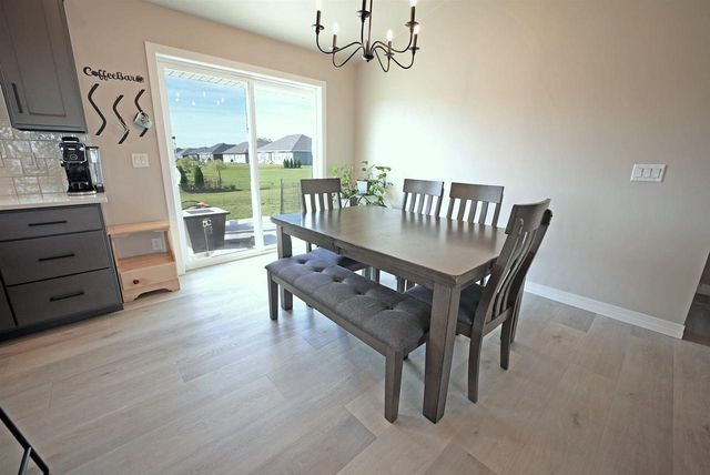 880 JOEANNA WAY, Pulaski, WI 54162