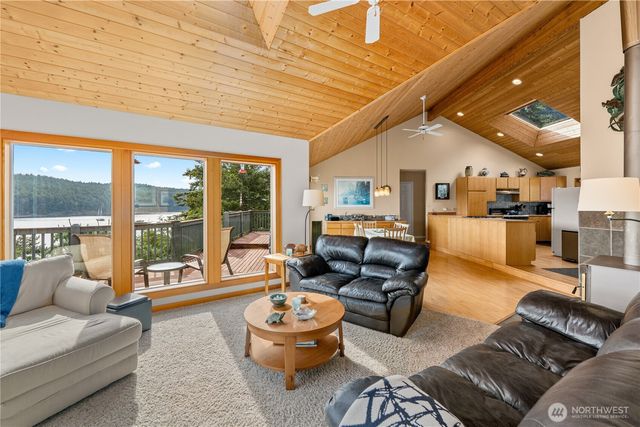 260 Harbor Vista Drive, Stuart Island, WA 98250
