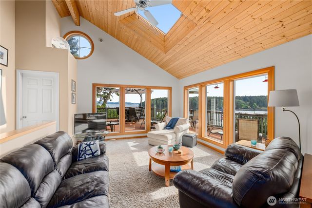 260 Harbor Vista Drive, Stuart Island, WA 98250