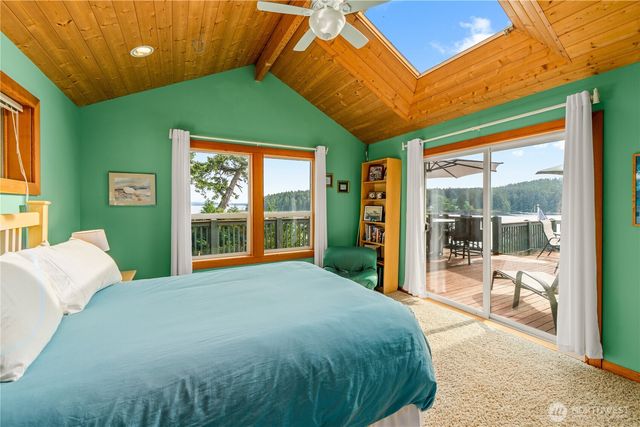 260 Harbor Vista Drive, Stuart Island, WA 98250
