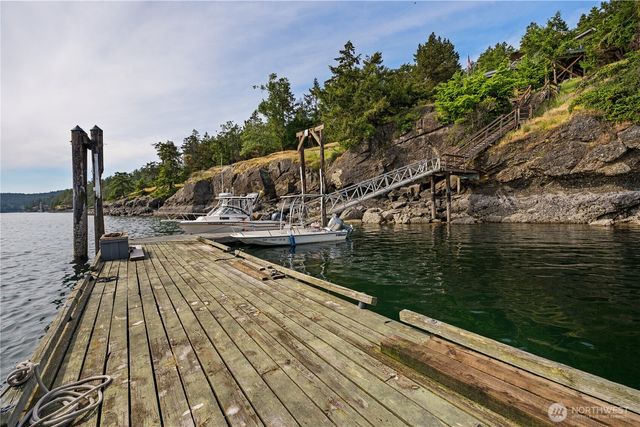 260 Harbor Vista Drive, Stuart Island, WA 98250