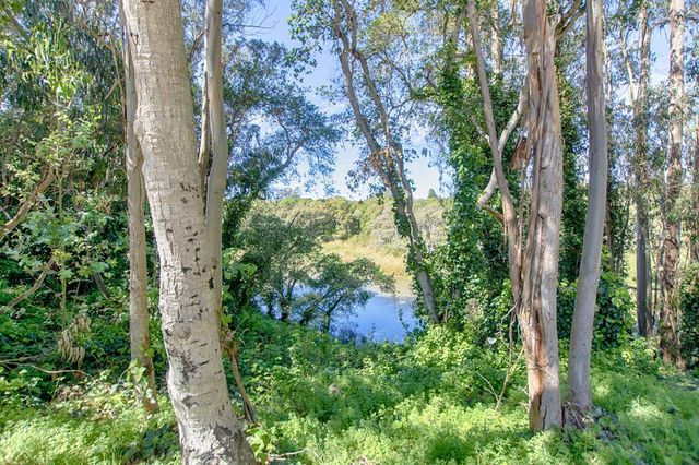 755 14th Avenue 308, Santa Cruz, CA 95062