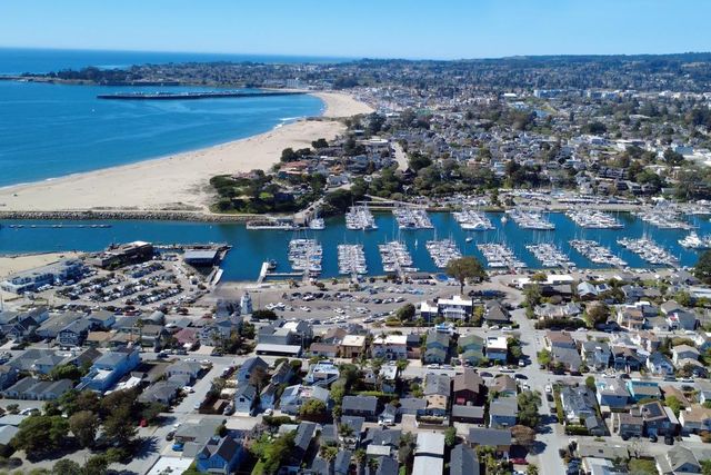 755 14th Avenue 308, Santa Cruz, CA 95062